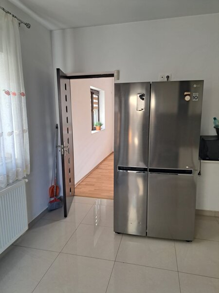 Safirului Bragadiru Vila P+1, 4 camere, 2 bai, sp 112 mp,teren 300 mp,